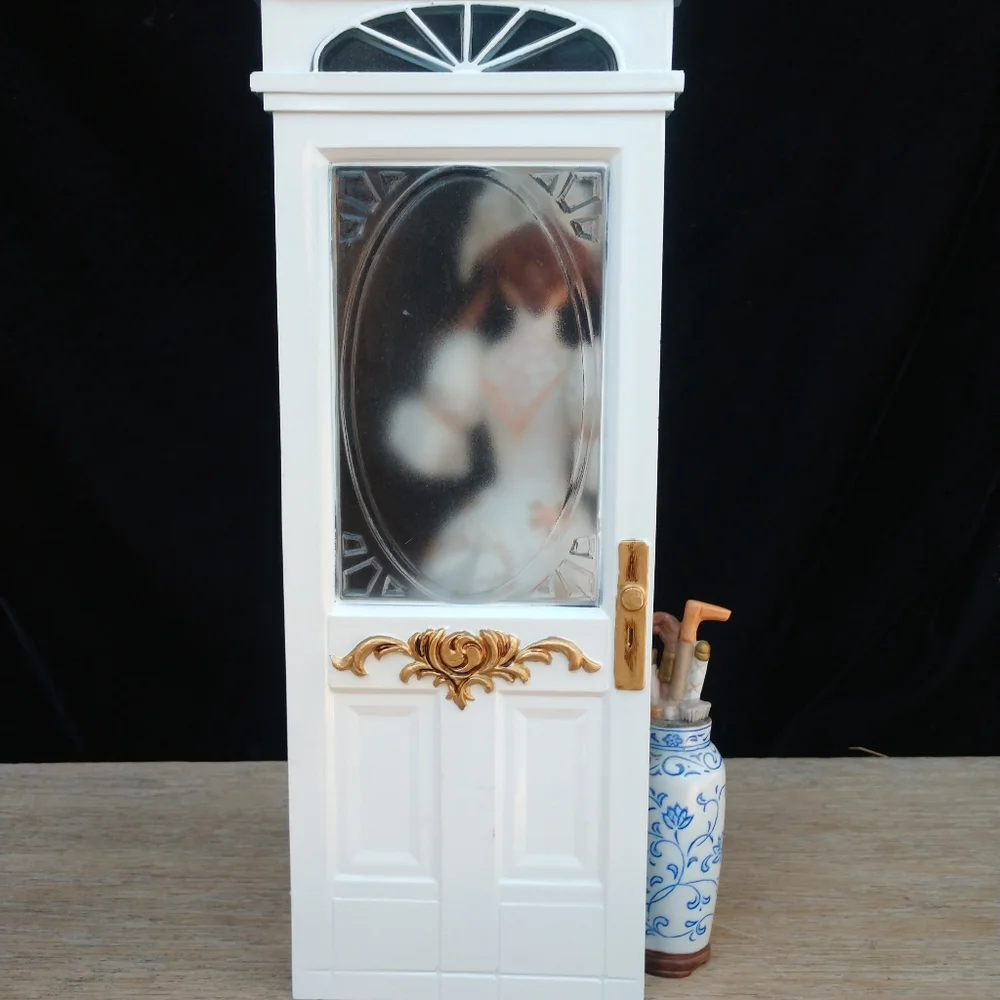 Porcelain Victorian Lady Large Figurine Mrs Albee Fixing Hat in Front of Door - Picture 6 of 6